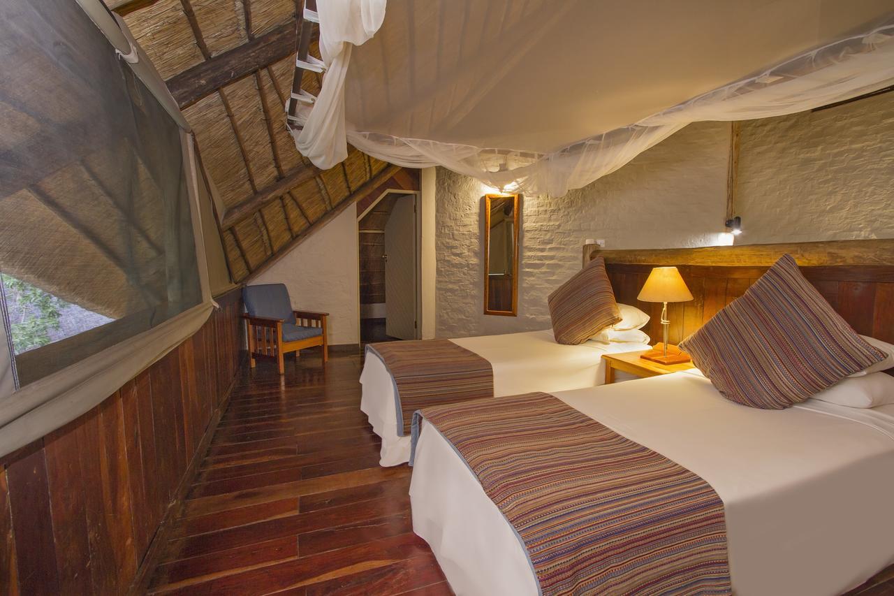 โลคูธูลา ลอดจ์ Bed & Breakfast วิกตอเรียฟอลส์ ภายนอก รูปภาพ