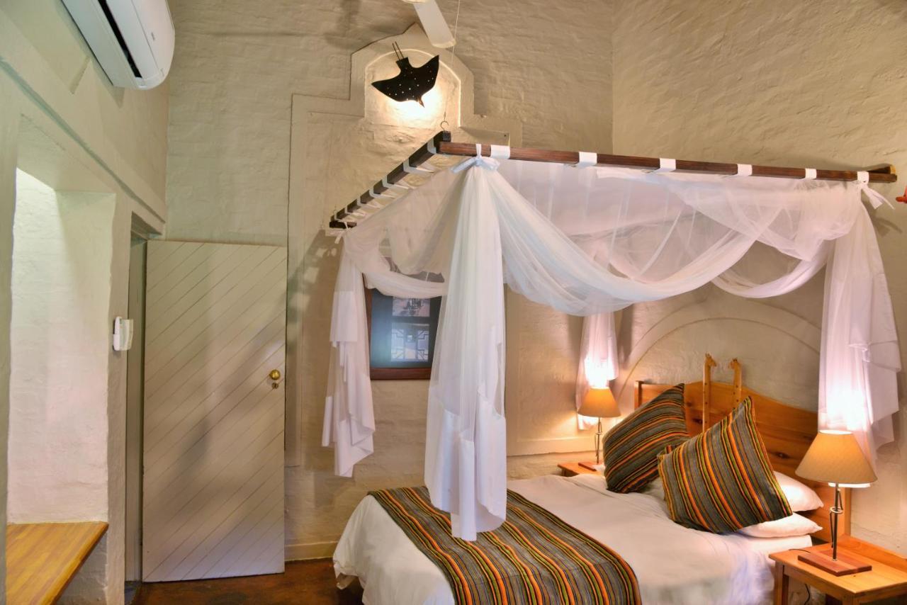 โลคูธูลา ลอดจ์ Bed & Breakfast วิกตอเรียฟอลส์ ภายนอก รูปภาพ