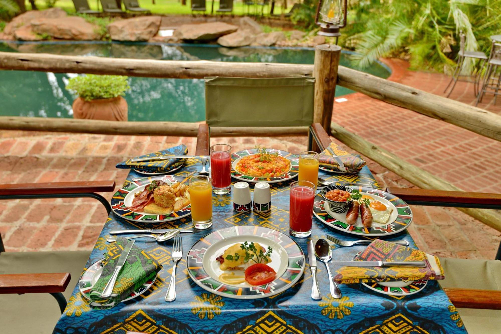 โลคูธูลา ลอดจ์ Bed & Breakfast วิกตอเรียฟอลส์ ภายนอก รูปภาพ