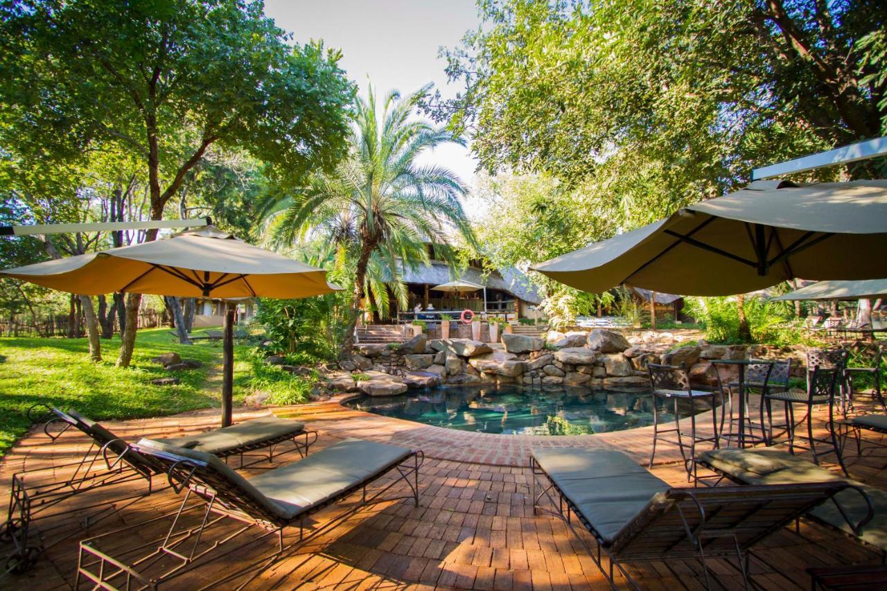 โลคูธูลา ลอดจ์ Bed & Breakfast วิกตอเรียฟอลส์ ภายนอก รูปภาพ