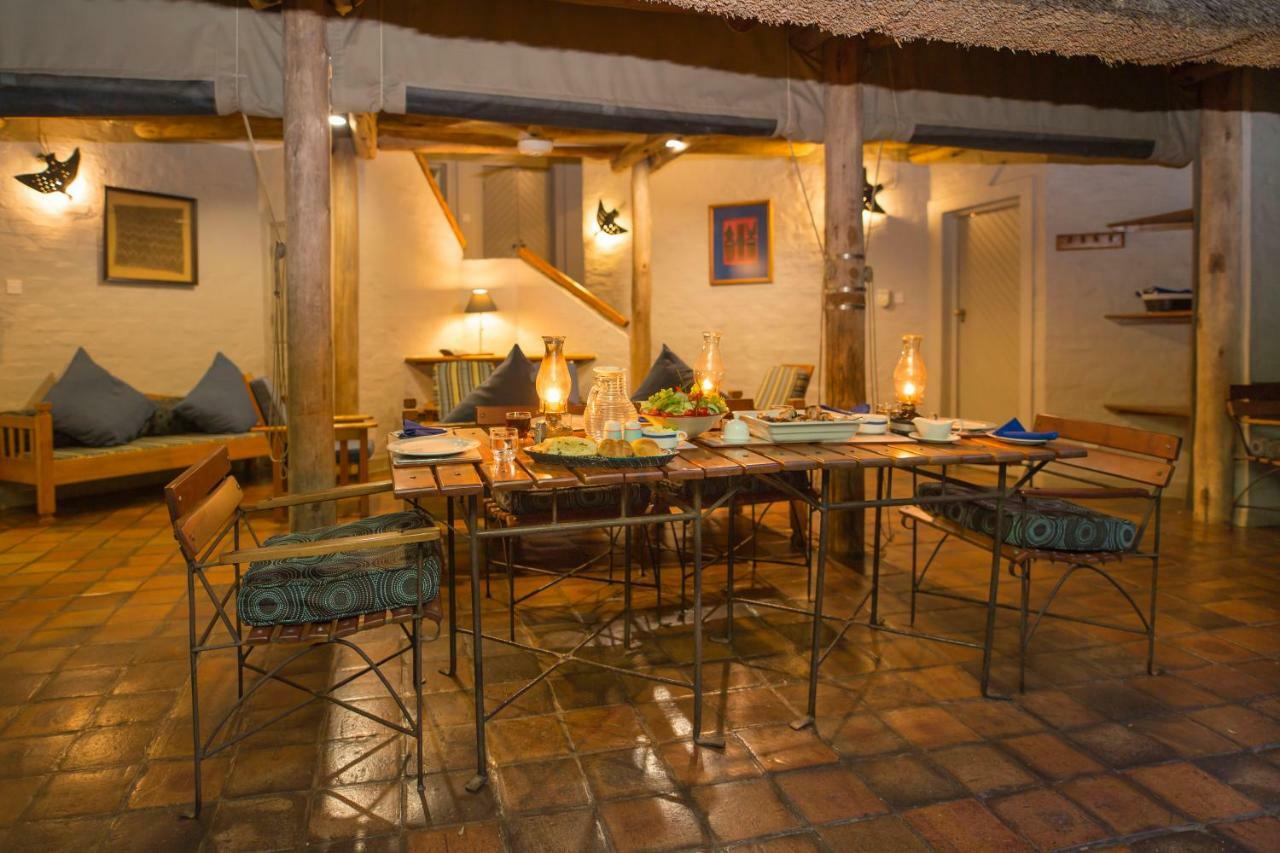 โลคูธูลา ลอดจ์ Bed & Breakfast วิกตอเรียฟอลส์ ภายนอก รูปภาพ