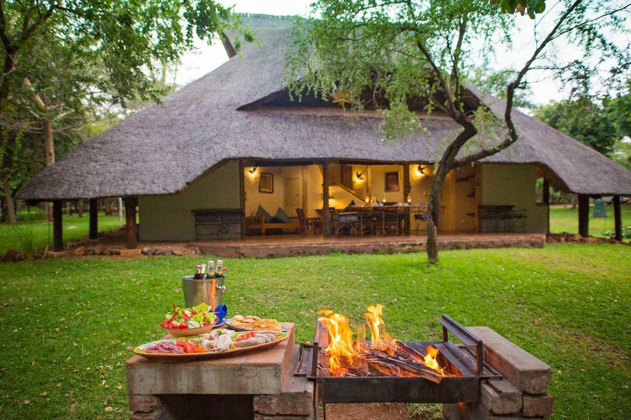 โลคูธูลา ลอดจ์ Bed & Breakfast วิกตอเรียฟอลส์ ภายนอก รูปภาพ